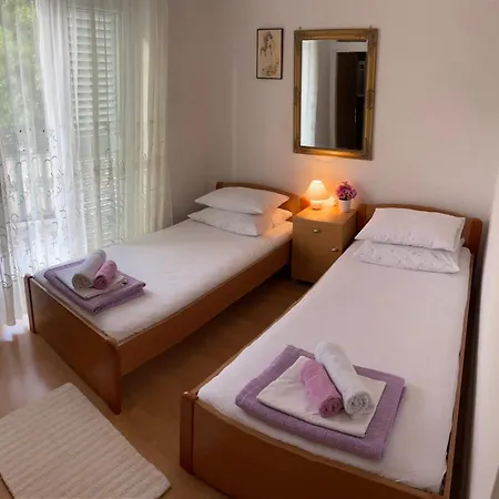 Ivi Apartment