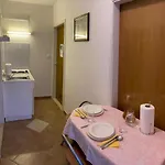 Ivi *