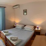 Apartment Ivi
