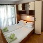 Ivi Makarska